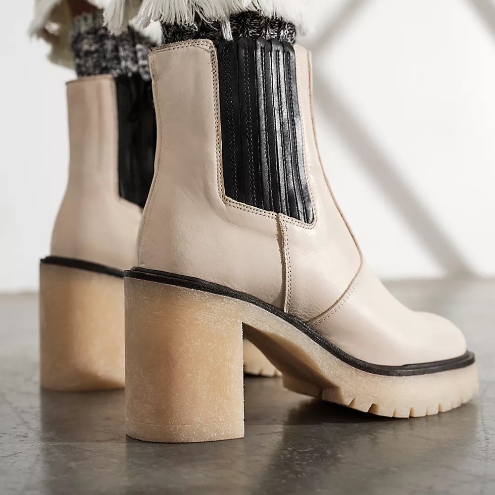 Free People James Chelsea Boots Bone Leather